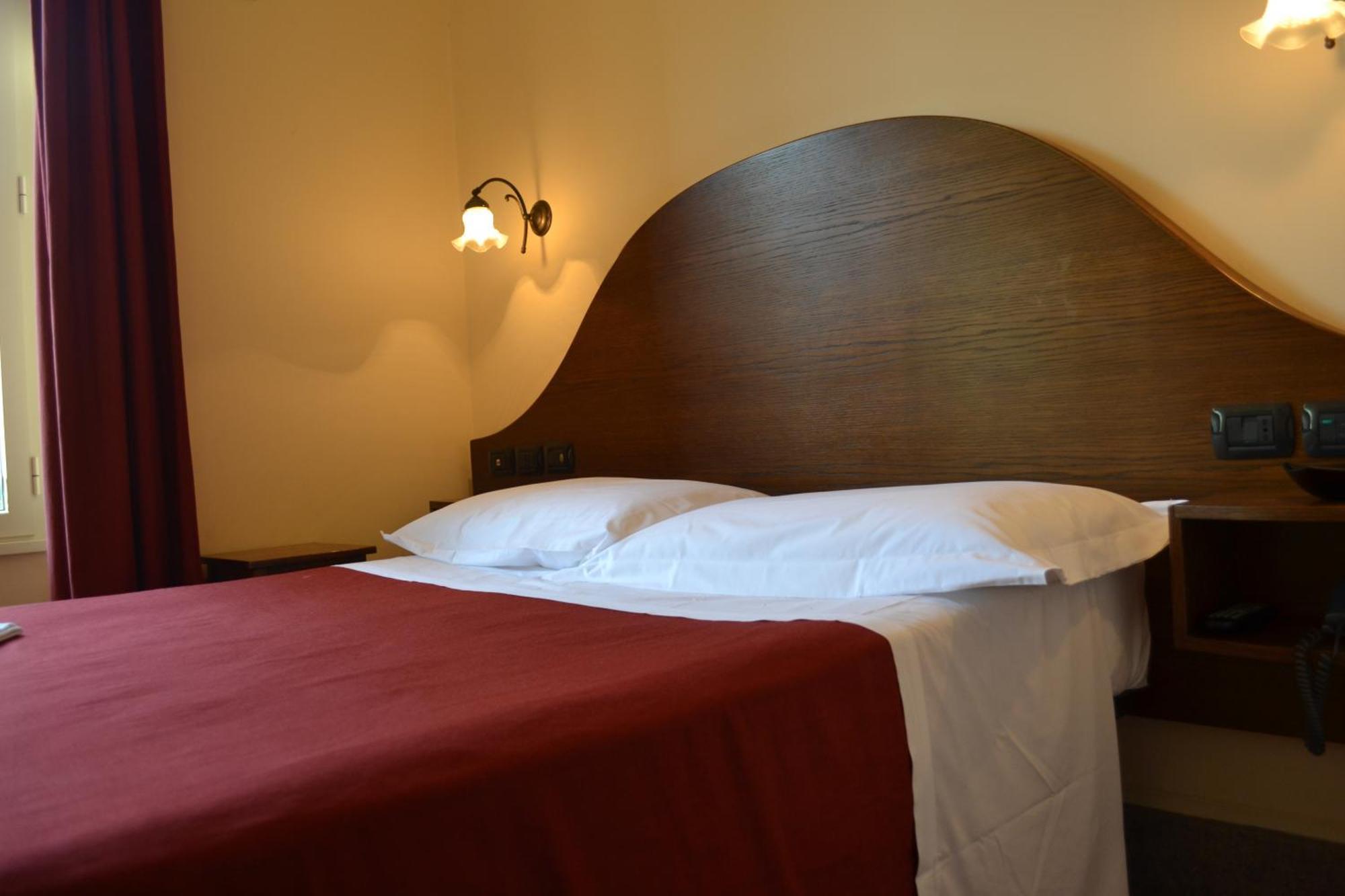 Hotel Al Sanpietrino Rome Ruang foto