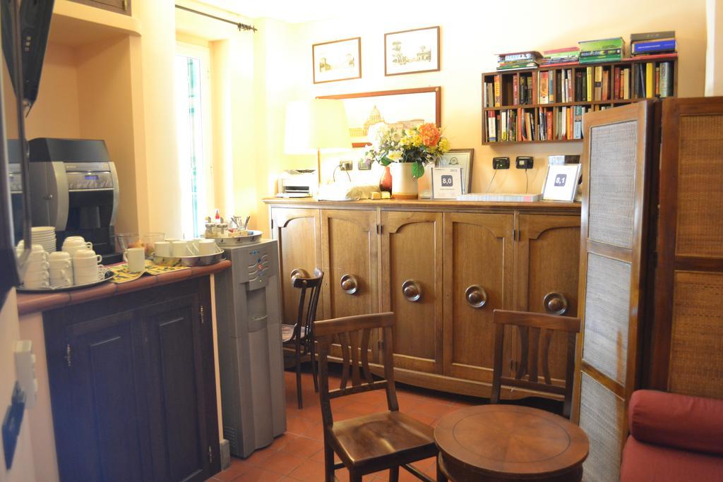 Hotel Al Sanpietrino Rome Bagian luar foto