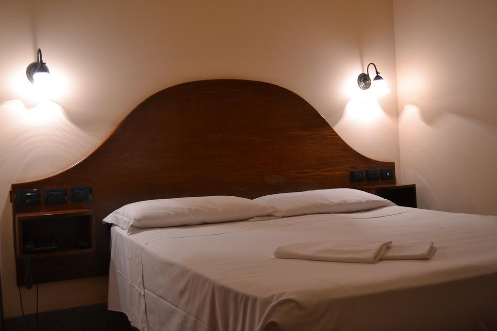 Hotel Al Sanpietrino Rome Ruang foto