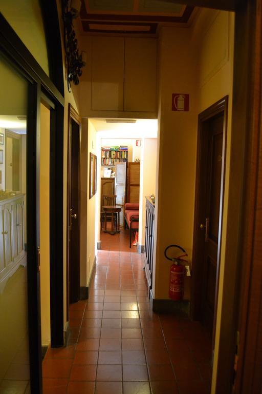 Hotel Al Sanpietrino Rome Bagian luar foto