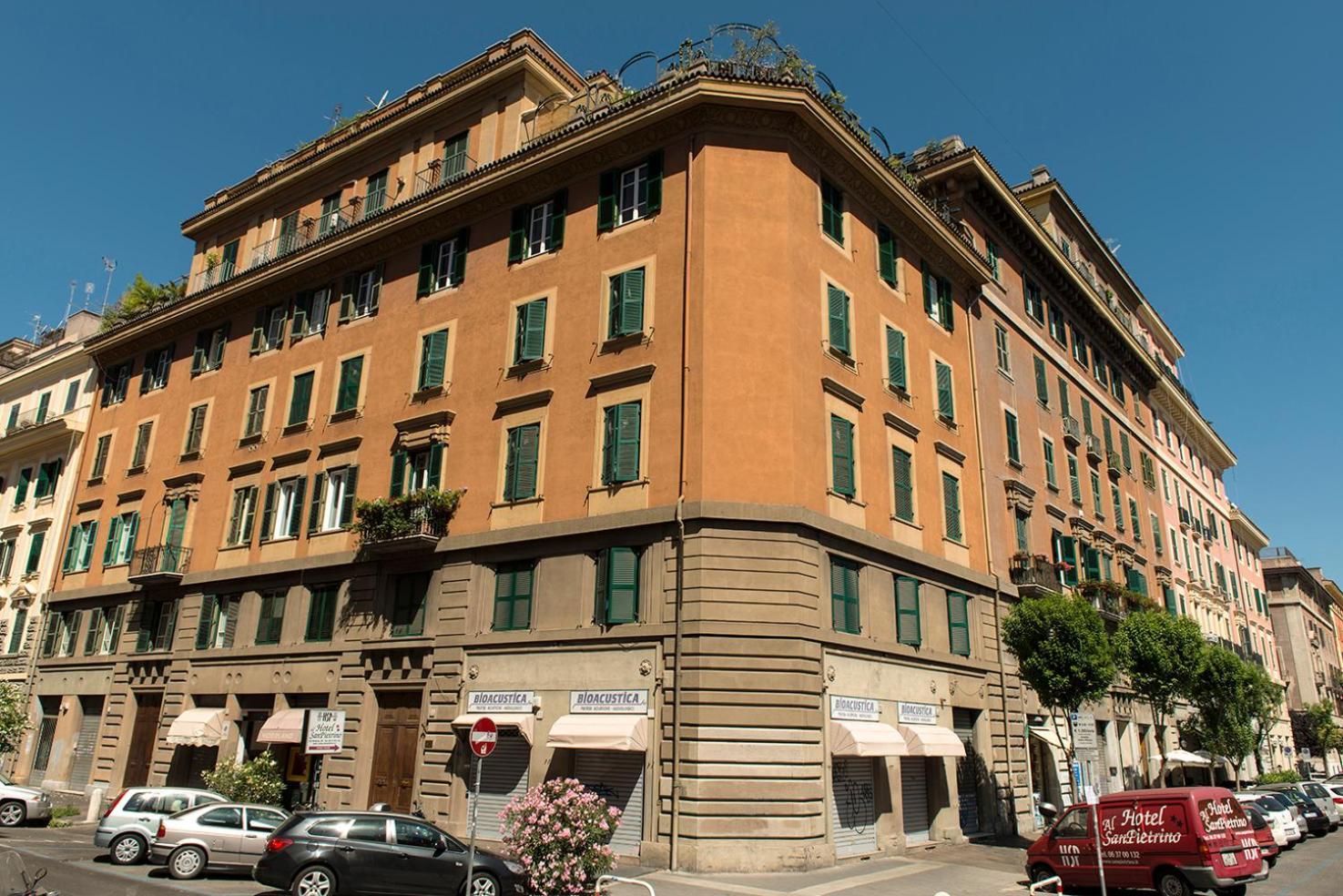 Hotel Al Sanpietrino Rome Bagian luar foto